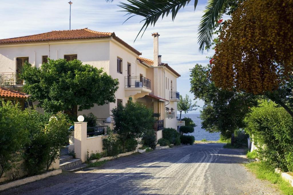 Anniska Hotel Kardamyli Exterior foto