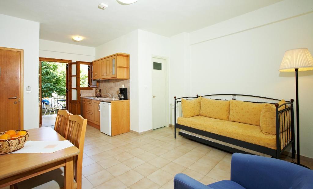 Anniska Hotel Kardamyli Quarto foto