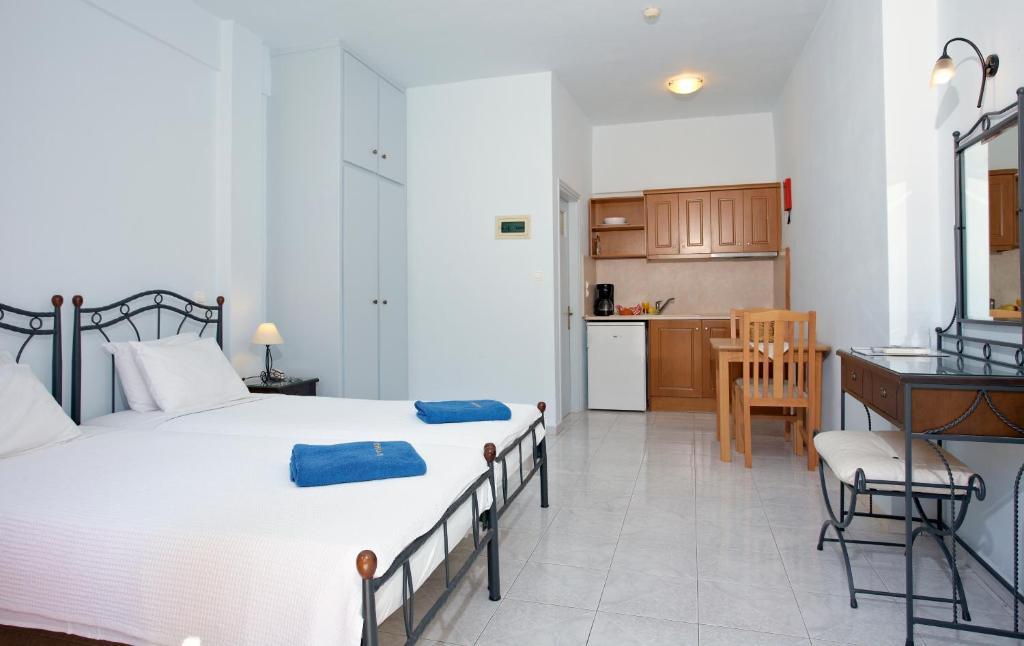 Anniska Hotel Kardamyli Quarto foto