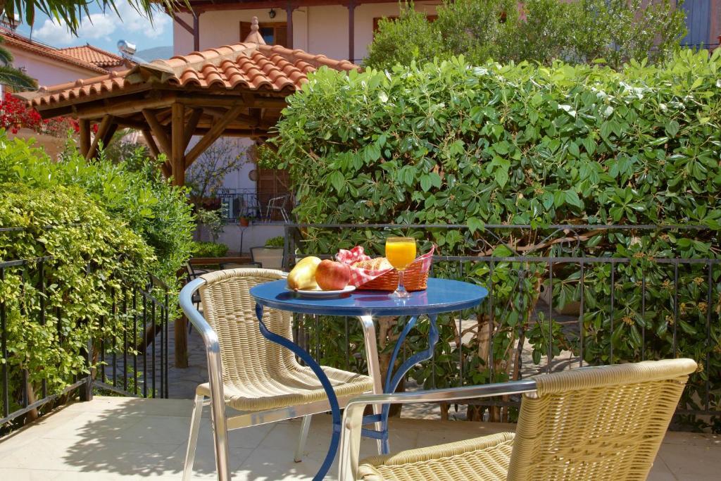 Anniska Hotel Kardamyli Quarto foto