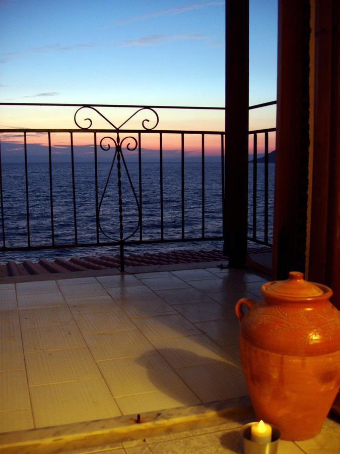 Anniska Hotel Kardamyli Quarto foto