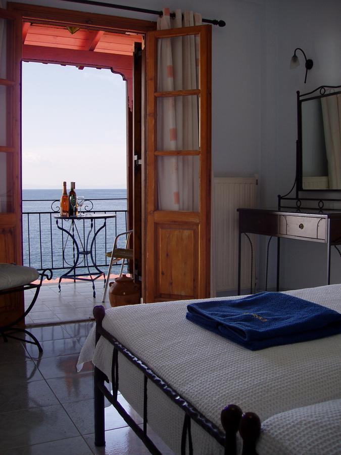 Anniska Hotel Kardamyli Quarto foto